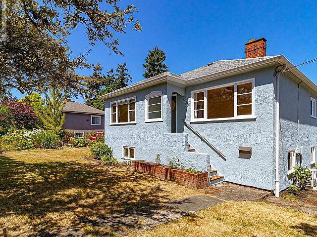 House for sale in Saanich, British Columbia