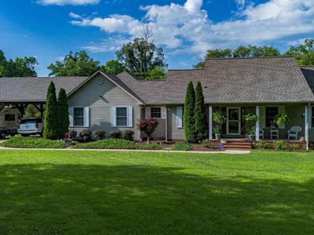 House for sale in Wickliffe, Kentucky