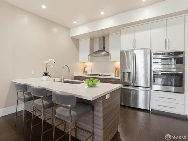 Condo for sale in San Mateo, California