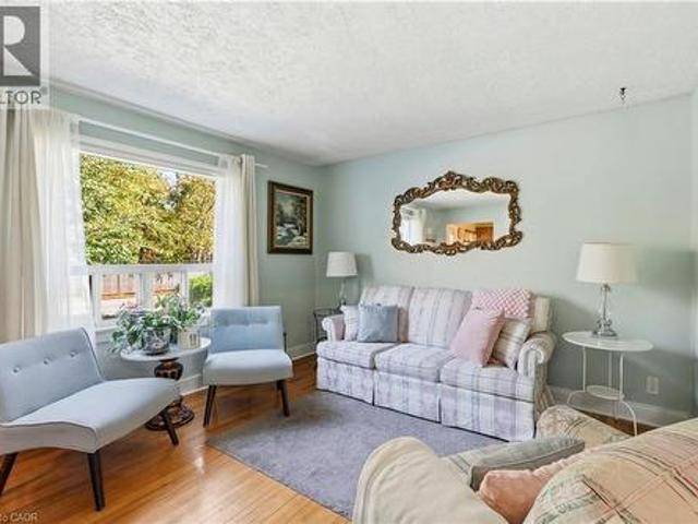 House for sale in Burlington, Golden Horseshoe