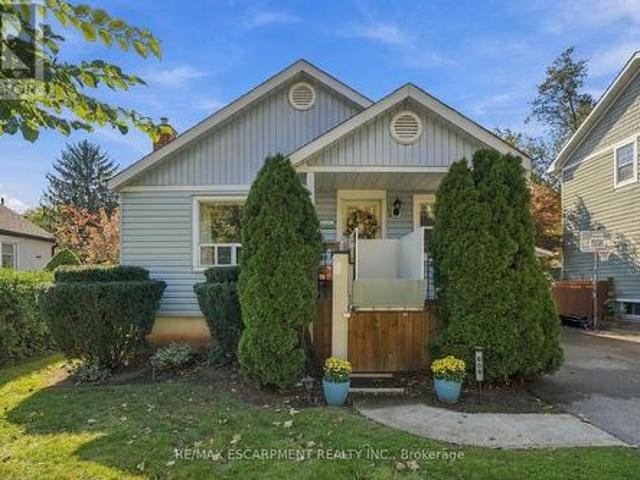 House for sale in Burlington, Golden Horseshoe