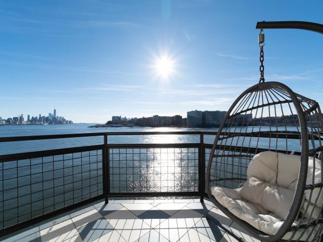 Condo for sale in Hudson, New Jersey