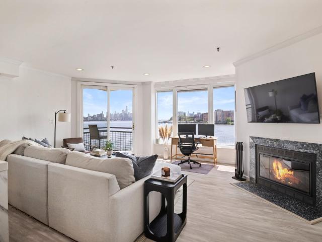 Condo for sale in Hudson, New Jersey