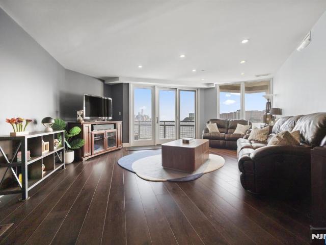 Condo for sale in Hudson, New Jersey
