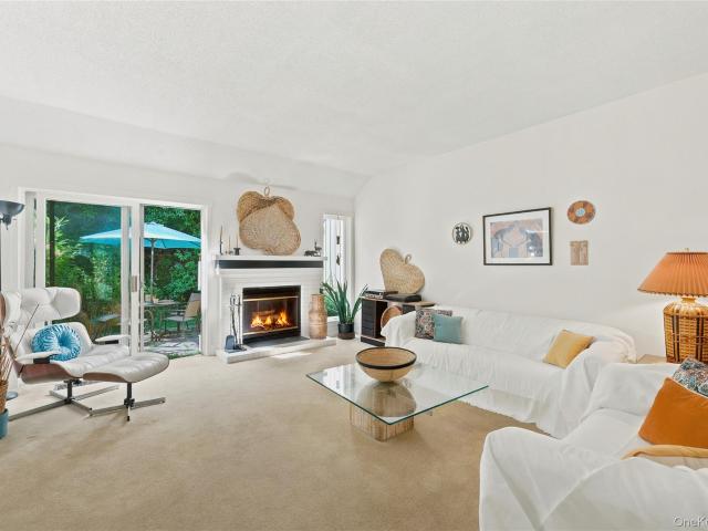 Condo for sale in Amawalk, New York