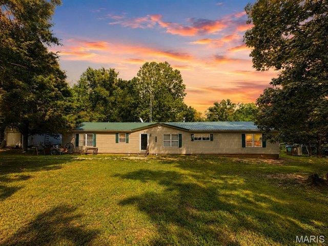 House for sale in De Soto, Missouri