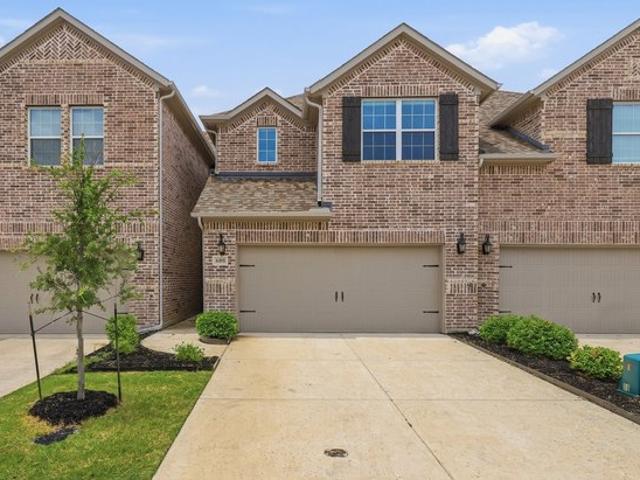 Townhouse for sale in Denton, Texas