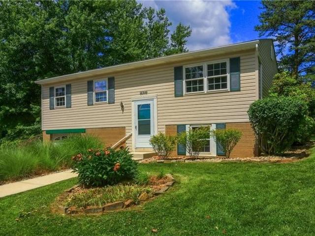 House for sale in Cranberry Twp, Pennsylvania