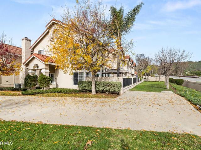 Townhouse for sale in Simi Valley, California
