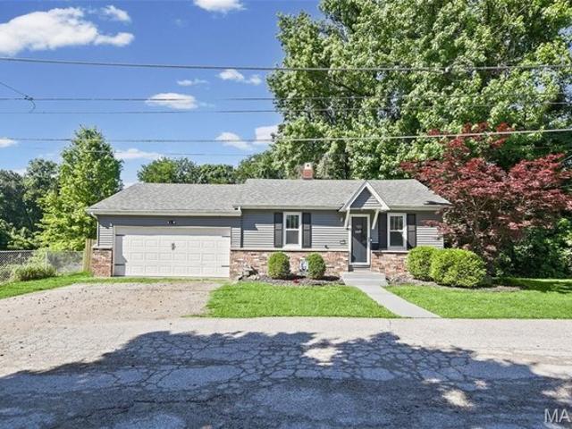 House for sale in Alton, Illinois