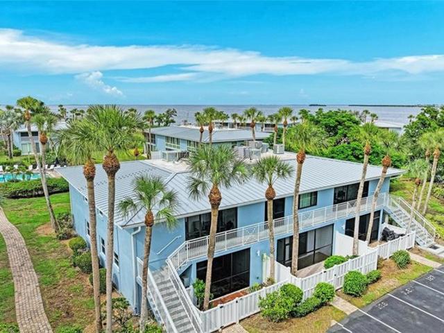 Condo for sale in Holmes Beach, Florida