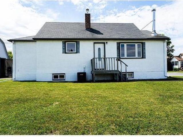 House for sale in Thunder Bay, Ontario