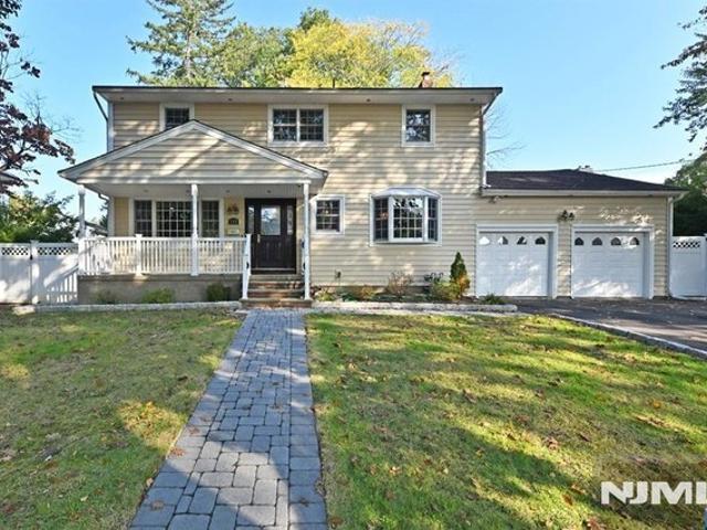 House for sale in Paramus, Bergen County