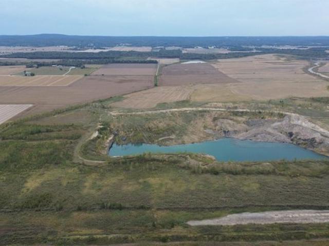 Farm for sale in Harrisburg, Saline County
