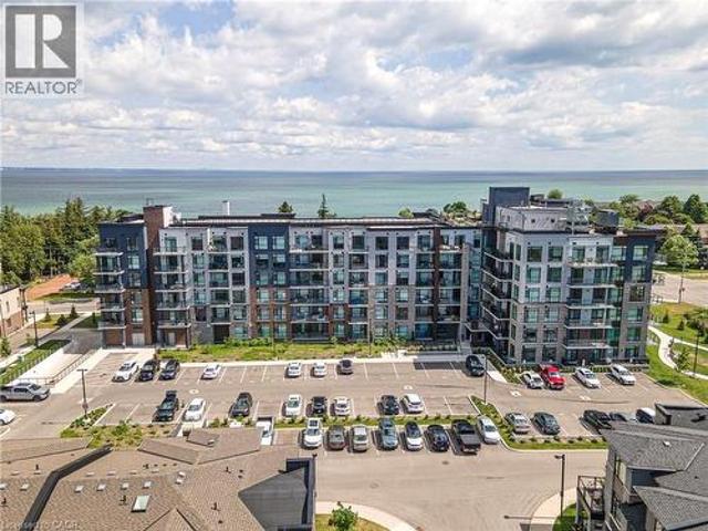 Condo for sale in Ancaster, Ontario