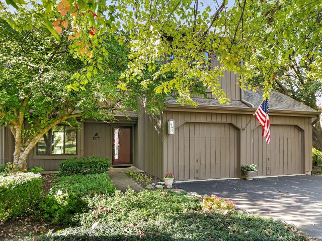 Condo for sale in Lake Barrington, Lake County