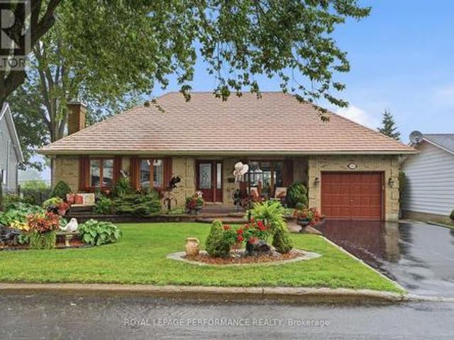 House for sale in Hawkesbury, Ontario