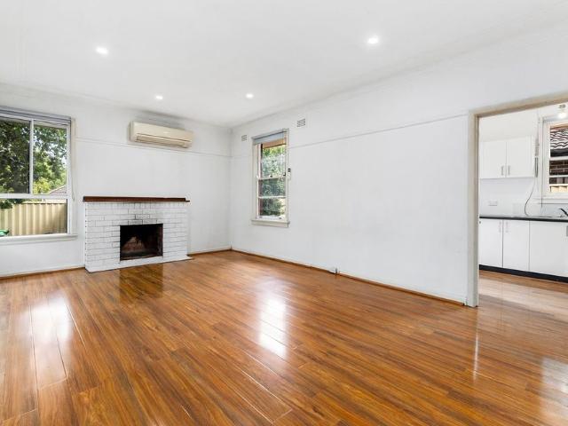 House for rent in Birrong