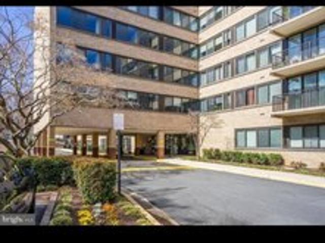 Condo for sale in Falls Church, Virginia