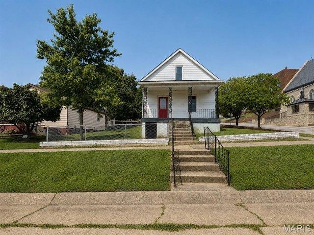 House for sale in De Soto, Missouri