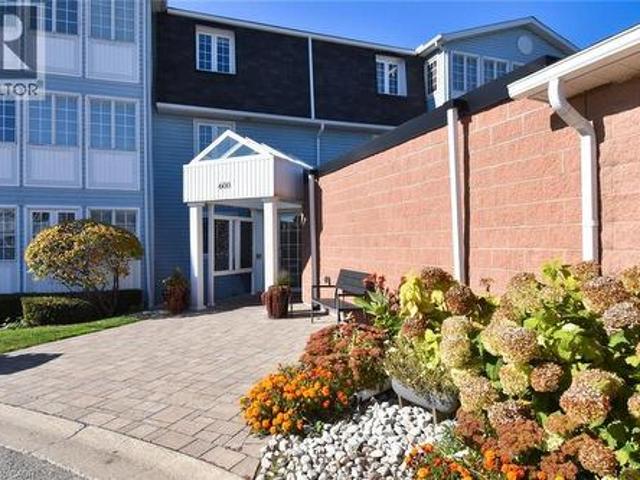 Condo for sale in Ancaster, Ontario
