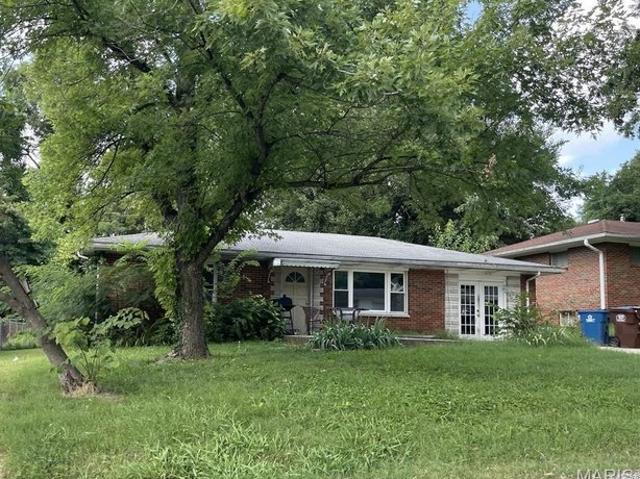 House for sale in Cottage Hills, Illinois