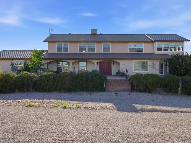 House for sale in Elephant Butte, New Mexico