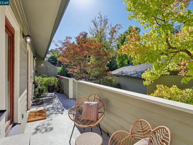 Condo for sale in Pleasant Hill, California