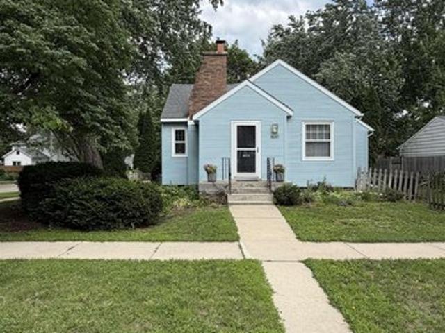 House for sale in Independence, Iowa