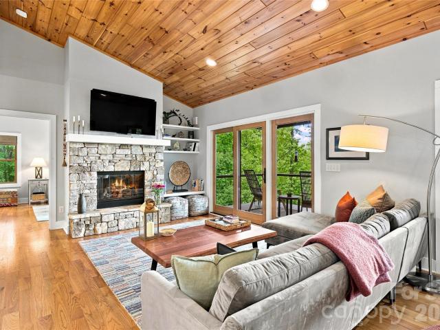 House for sale in Saluda, South Carolina