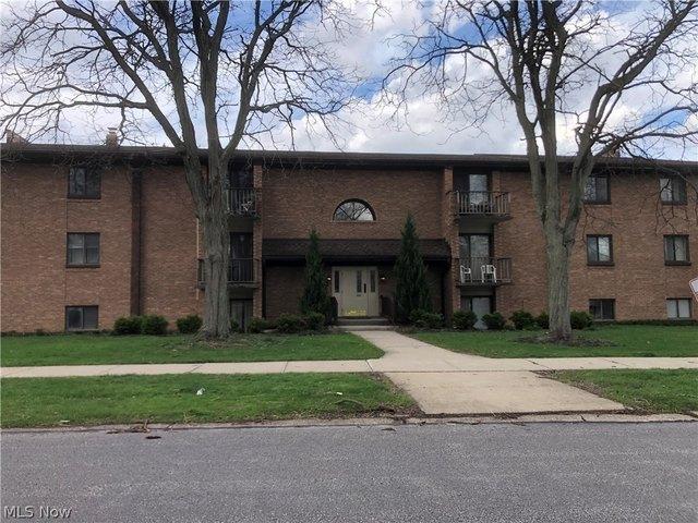 Condo for sale in Broadview Heights, Cuyahoga County