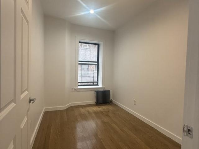 Room for rent in Arverne, New York