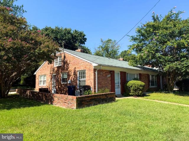 Townhouse for sale in George Mason, Alexandria