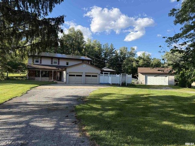 House for sale in Macomb, Illinois