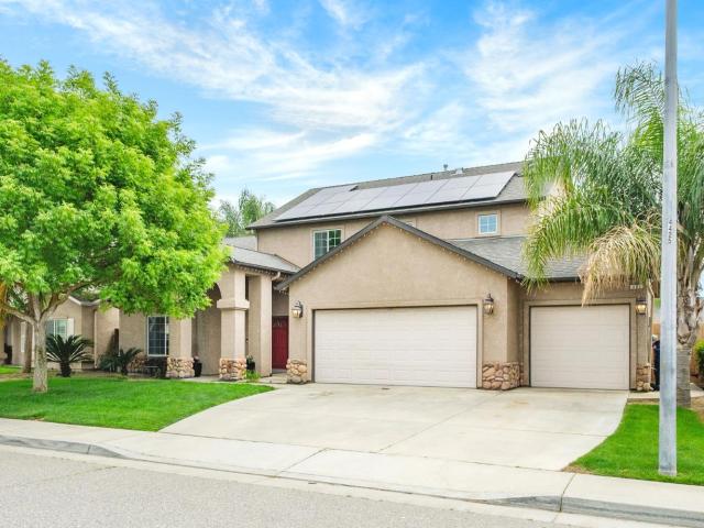 House for sale in Kingsburg, California