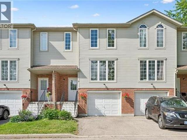 Townhouse for sale in Waterloo, Ontario