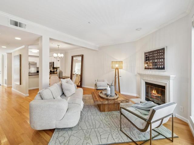 Townhouse for sale in Menlo Park