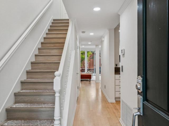 Townhouse for sale in Menlo Park, California