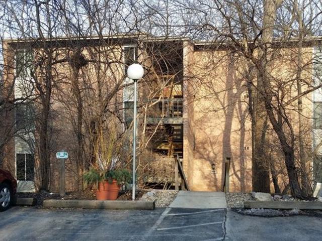 Condo for sale in Lisle, Illinois