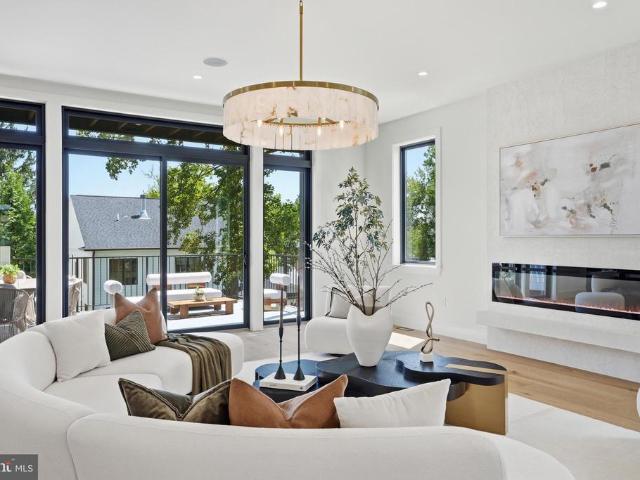 House for sale in Alta Vista Terrace, Bethesda