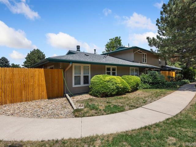 Townhouse for sale in Arapahoe, Colorado