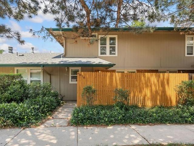 Townhouse for sale in Arapahoe, Colorado