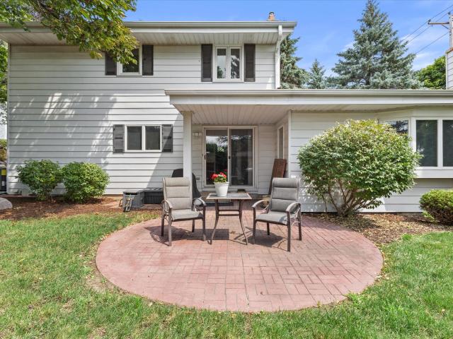 House for sale in Greenfield Park, Wisconsin