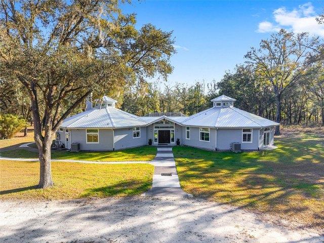 House for sale in Alachua, Florida