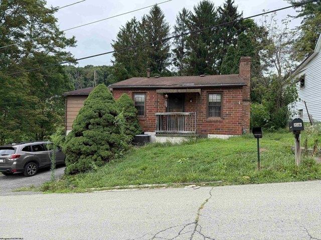 House for sale in Clarksburg, West Virginia