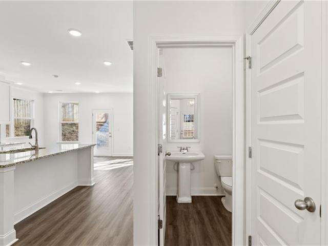 Townhouse for sale in Flowery Branch, Georgia