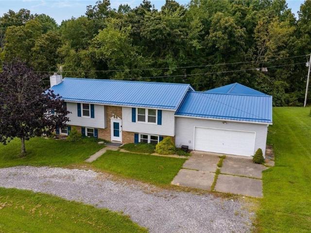 House for sale in Senecaville, Guernsey County