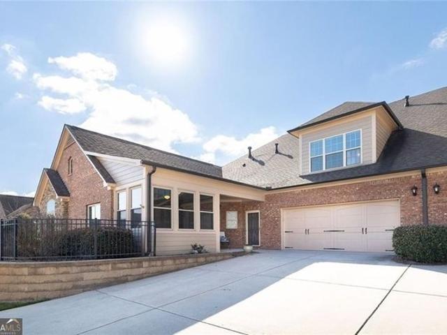 Condo for sale in Johns Creek, Georgia