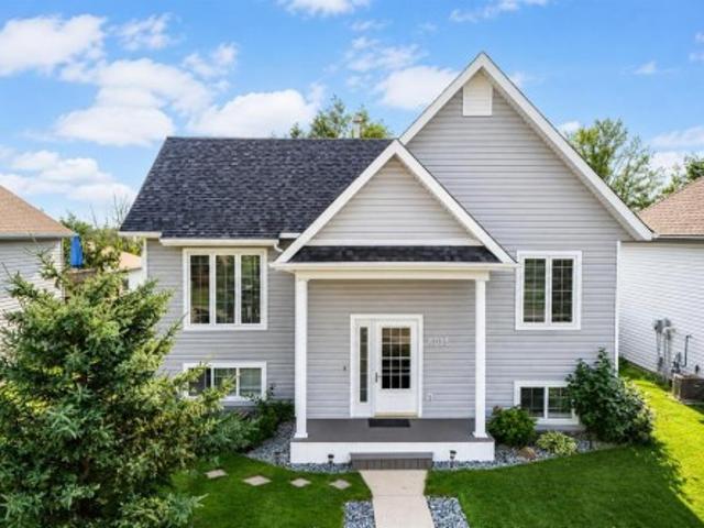 House for sale in Ponoka, Alberta
