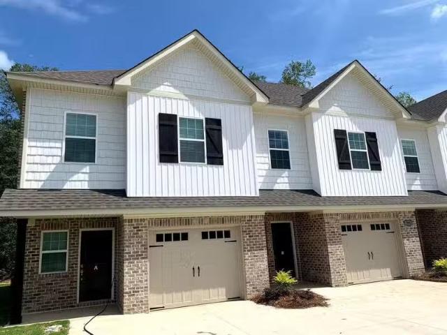 Condo for rent in Auburn